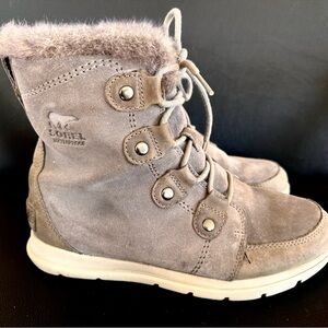 Sorel Gray Lace-Up Boots with Fur